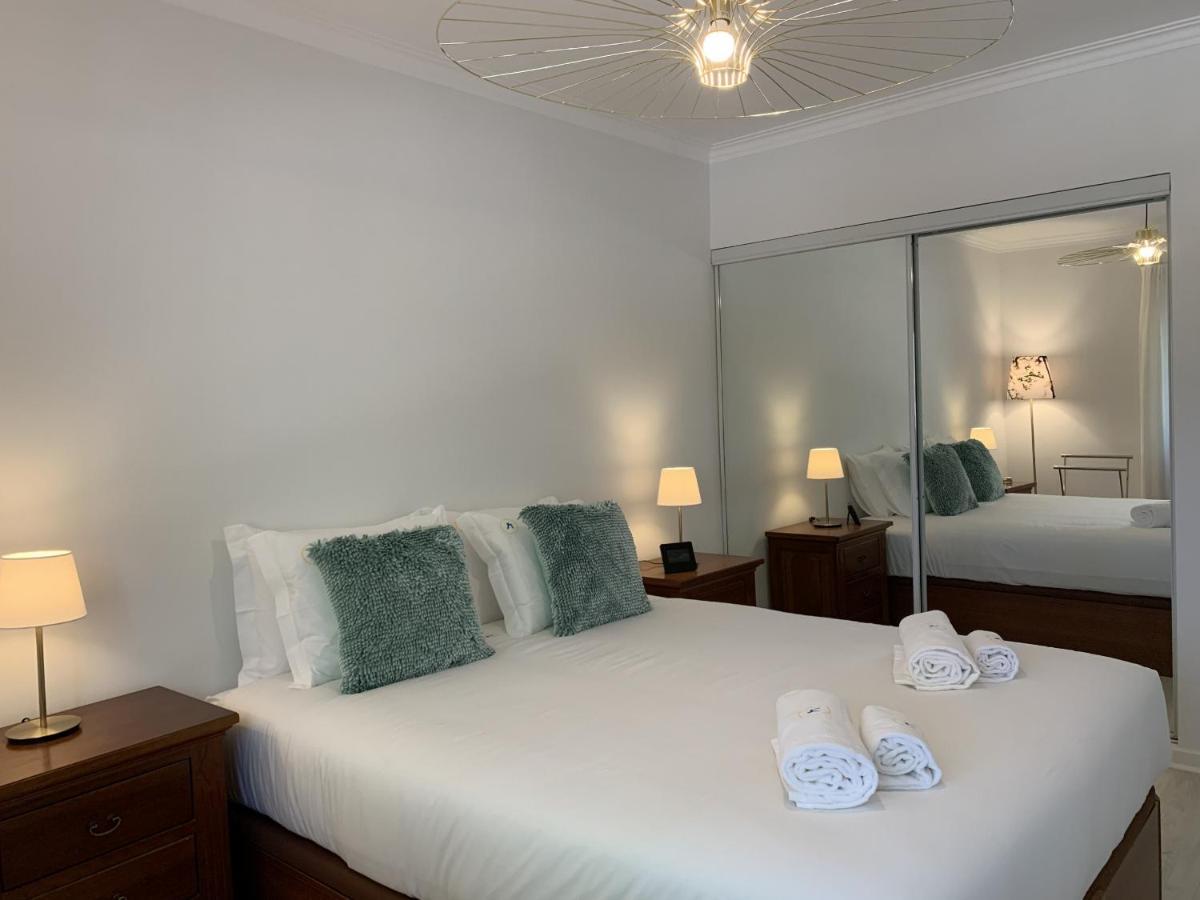 Posh In Costa Da Guia, * Cascais