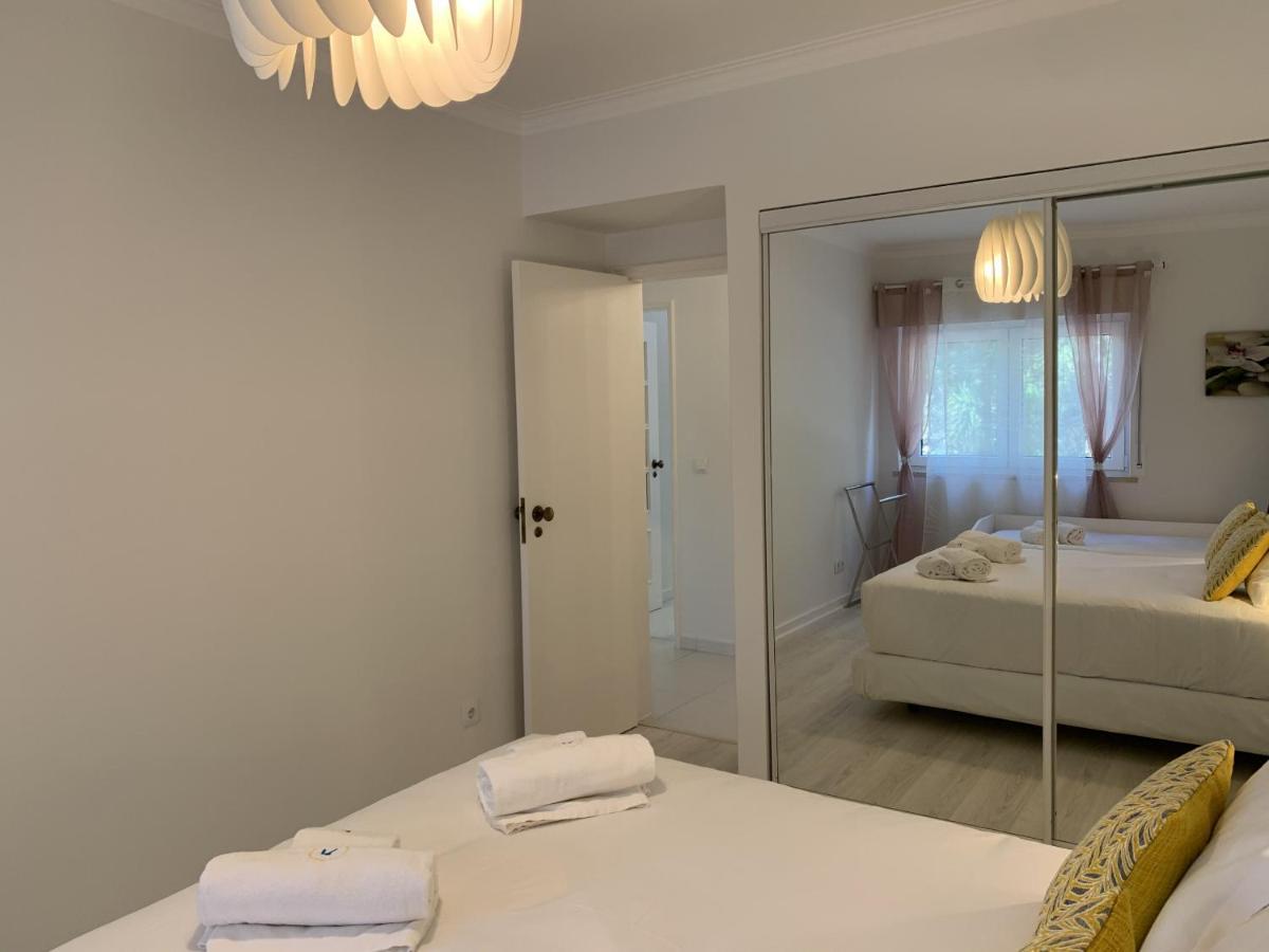 Posh In Costa Da Guia,