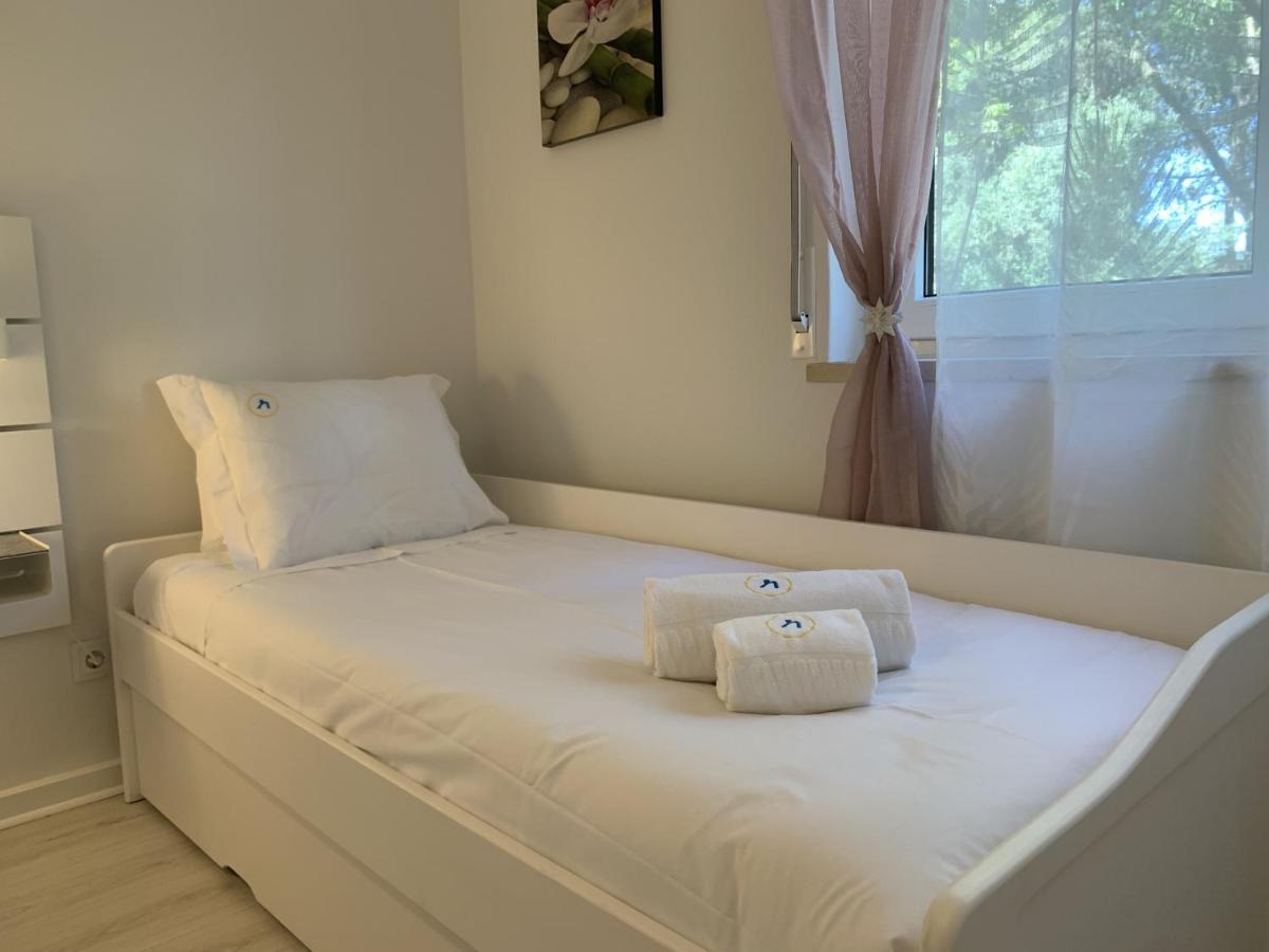 Apartment Posh In Costa Da Guia,